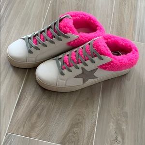 Steve Madden Star Sneakers